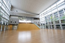 D_04_johogeijutucenter_08_02